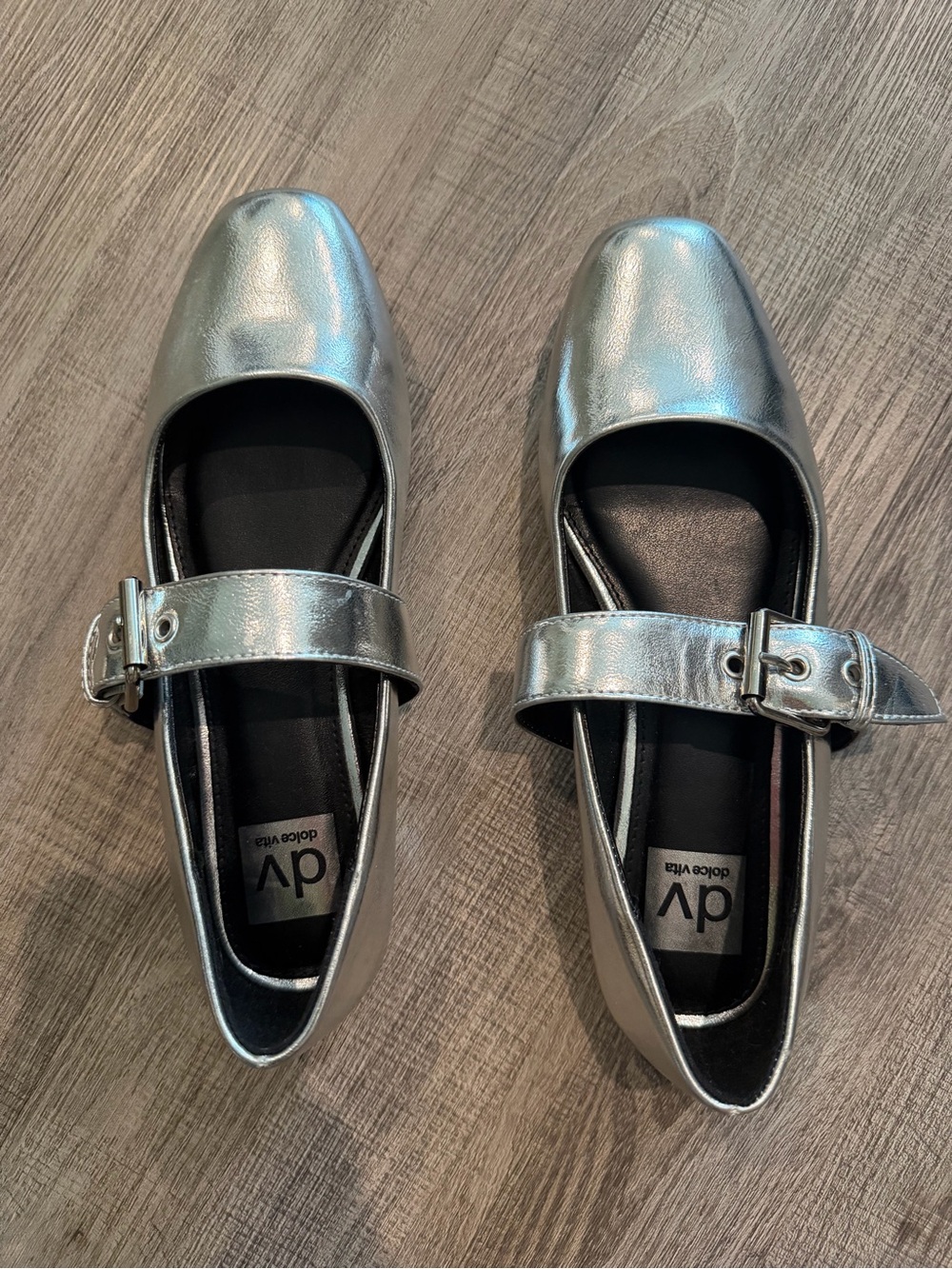 Dolce Vita Silver Metallic Mary Jane Pointed Flats - Picture 2 of 4